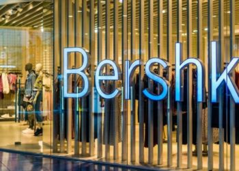 Bershka tiene el top ventas del Black Friday con esta genial sudadera del ‘Juego del calamar’