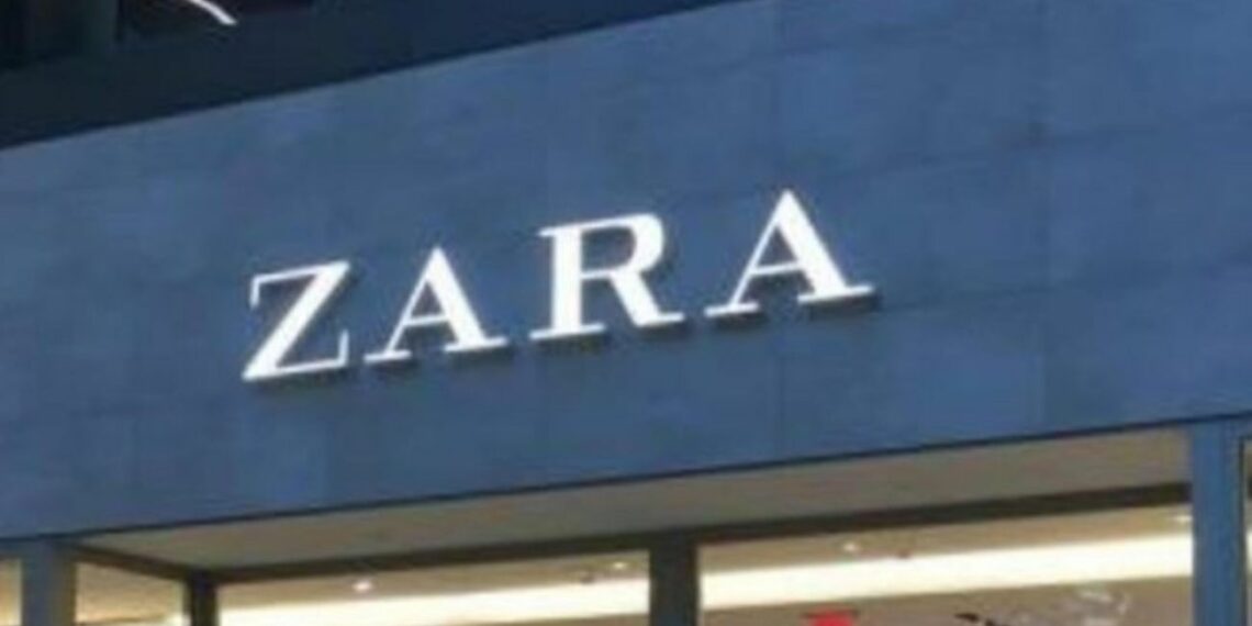 De Zara es el traje de mujer que se agotó en pocos días después del lanzamiento de Virginia Troconis