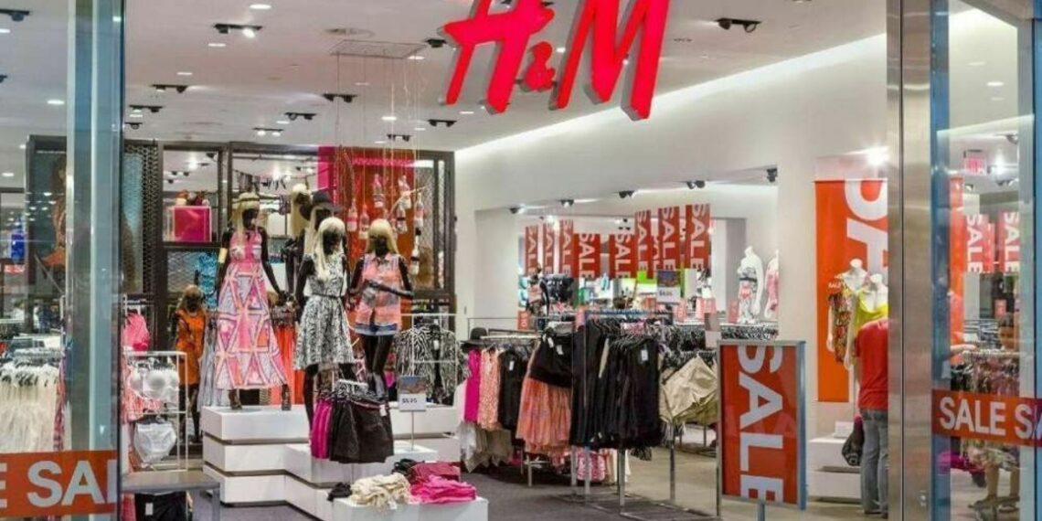 H&M ofrece un vestido similar a la alta costura, con resultado idéntico y que cuesta mucho menos