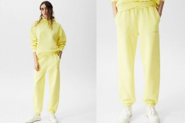 La última moda de Pull&Bear son unos pantalones jogger de chándal para llevar en casa y en la calle