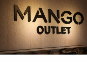 Mango Outlet tiene un elegante abrigo, éxito de ventas por su gran descuento
