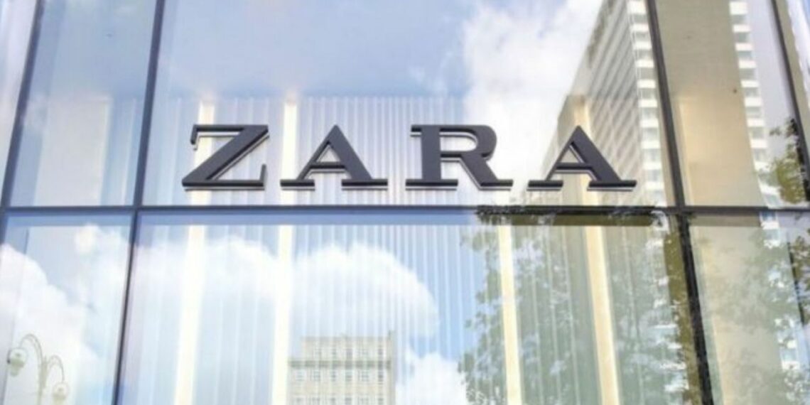Zara tiene una chaqueta de borreguito con un 80% de descuento