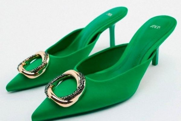 Zara presenta tres nuevas versiones económicas del famoso zapato Manolo Blahnik