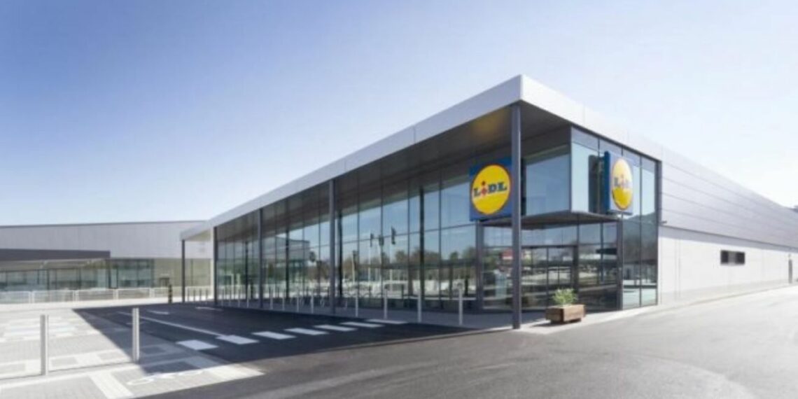 La aspiradora de mano de Lidl perfecta para limpiar el coche y vale menos de 12 euros