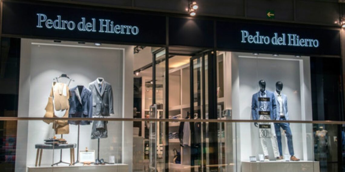 El conjunto de dos piezas de Pedro del Hierro es una súper ganga por sólo 58 euros