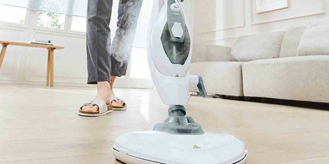 La mopa de vapor de Lidl te soluciona la limpieza de toda la casa