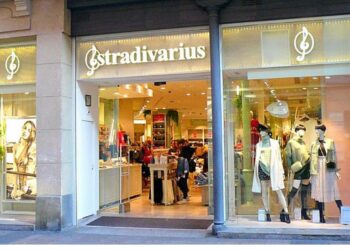 Stradivarius tiene las zapatillas ideales para la temporada  primavera-verano