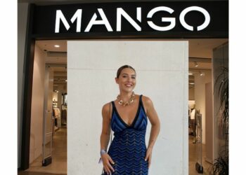 Alba Díaz luce fabulosa con un vestido de estampado geométrico de Mango que arrasa en ventas