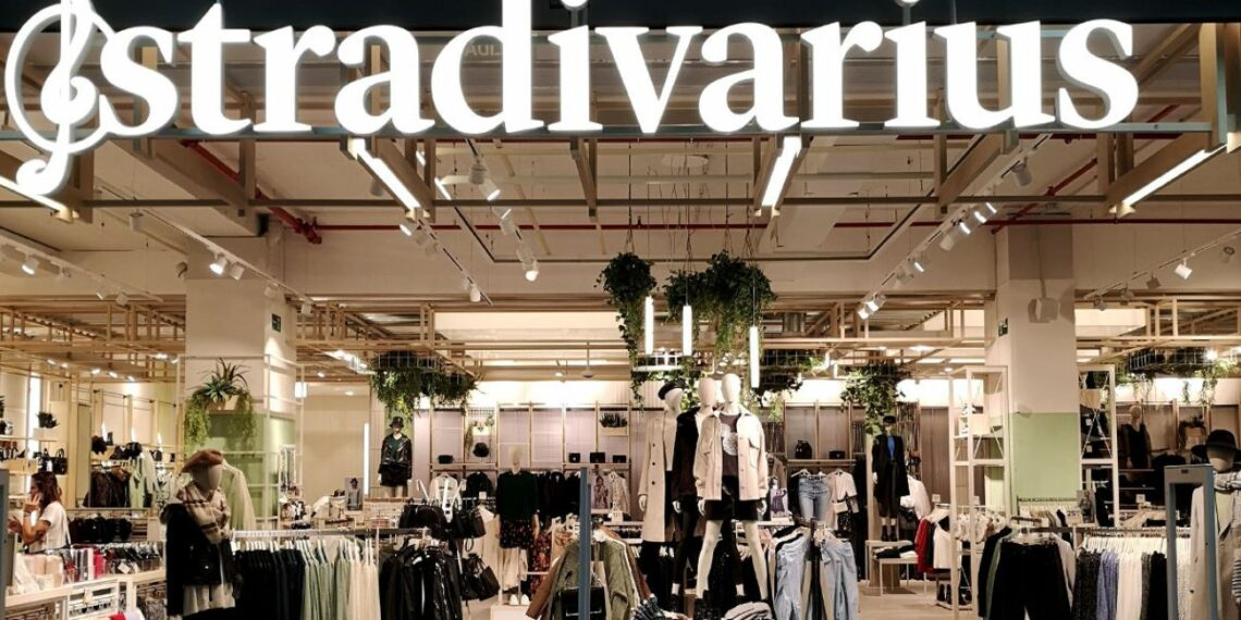 Stradivarius lanza deportivas retro estilo Adidas Samba a precio low cost