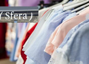 Encuentra la blusa perfecta en Sfera: Elegancia para todos los estilos ¡Con descuento!