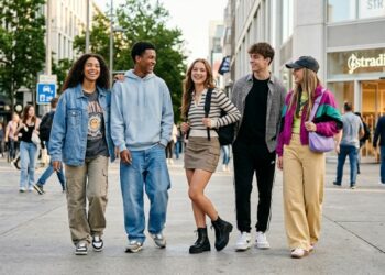 La colección de moda juvenil STR Teen de Stradivarius